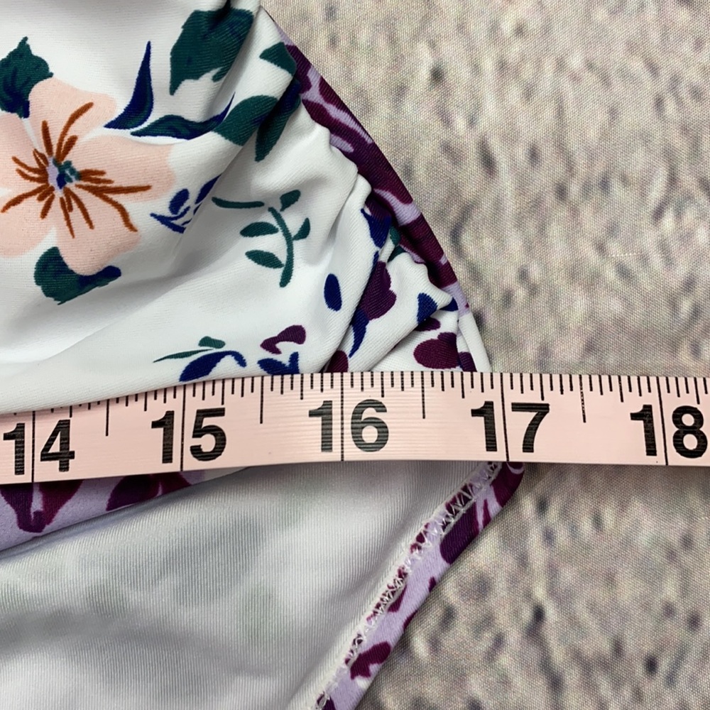 NWT: Cupshe White Floral 1pc Swimsuit Size: XL - Picture 11 of 17